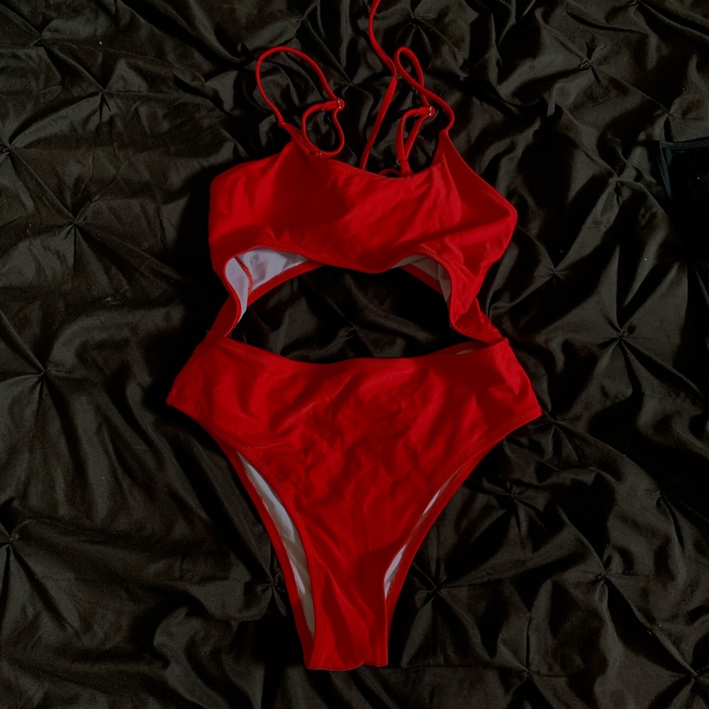 one piece swimsuit